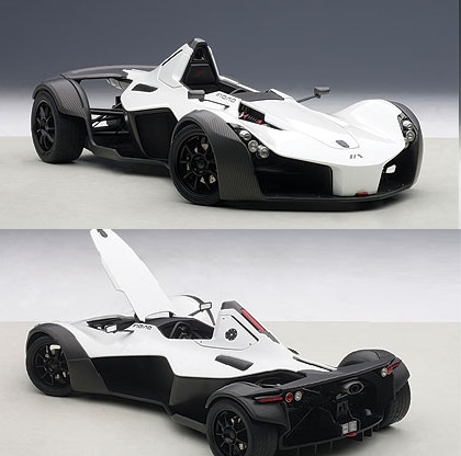 AutoArt 1/18 BAC Mono White